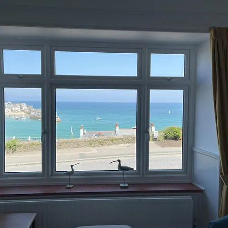 Morvah - Stunning Views Of The Harbour And Beyond * St Ives (Cornwall)